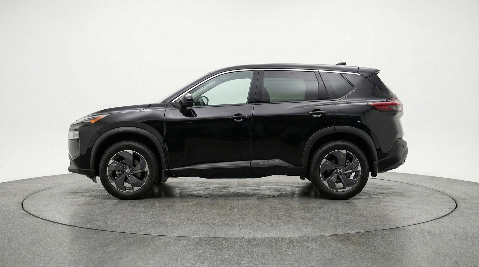 Used 2025 Nissan Rogue SV image 5