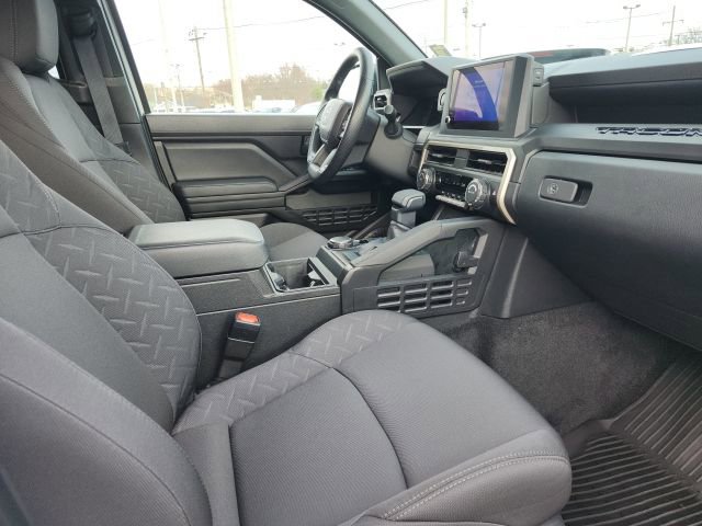 Certified 2025 Toyota Tacoma SR AWD/4WD image 9