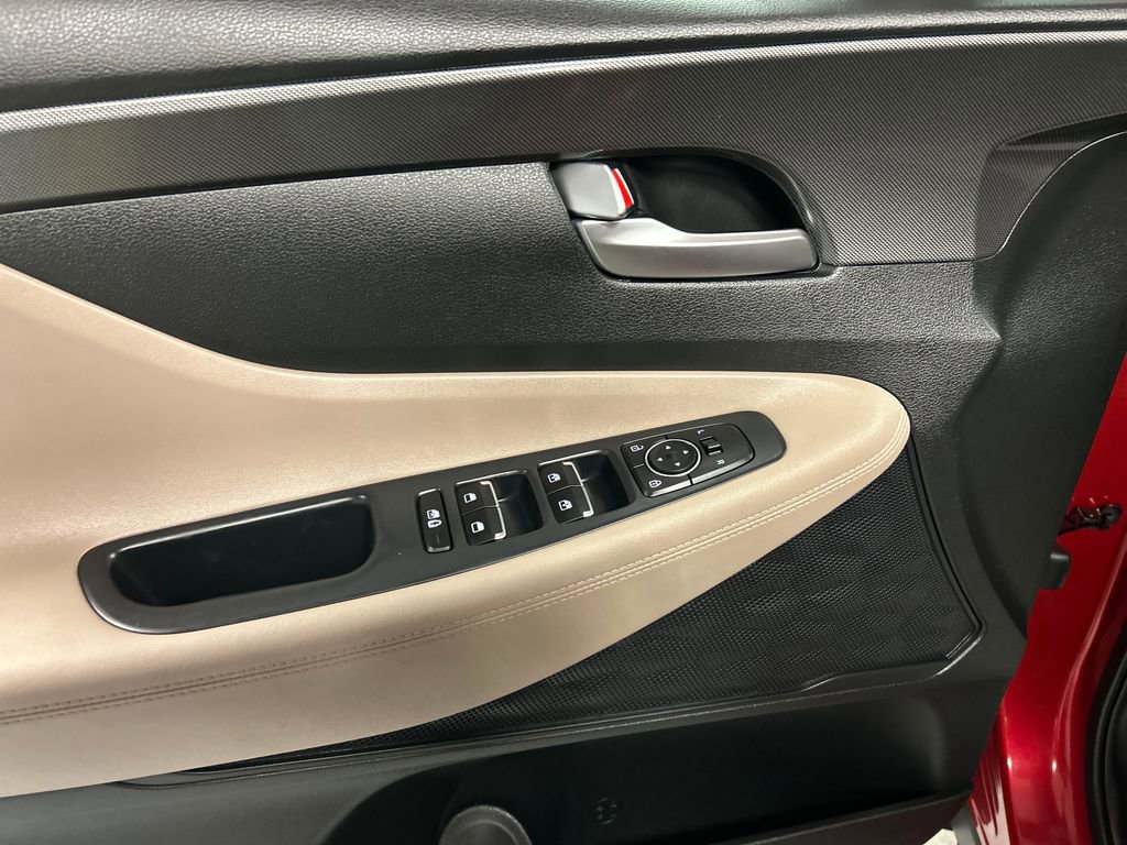 Used 2023 Hyundai Santa Fe SEL image 12