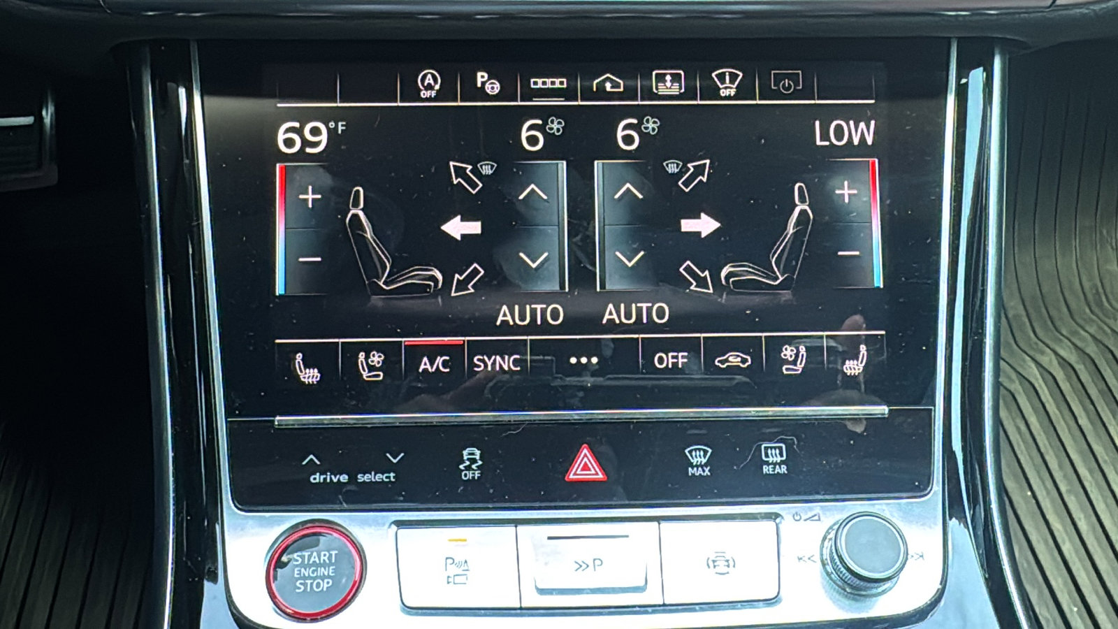 Used 2024 Audi S8 image 20