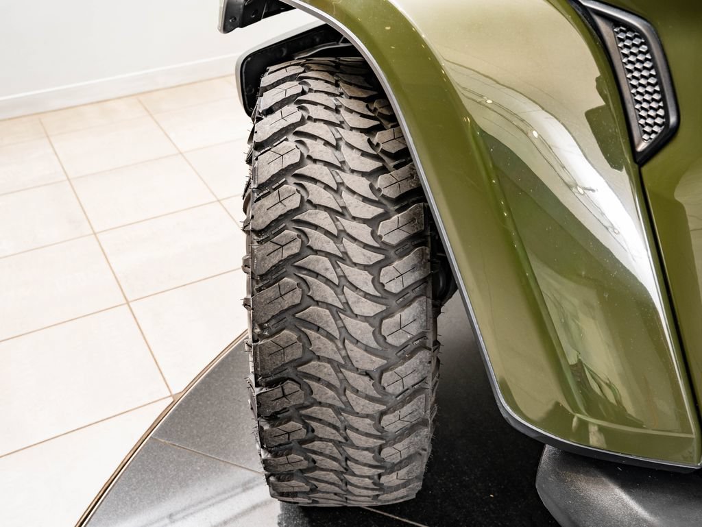 Used 2021 Jeep Wrangler Unlimited Sahara AWD/4WD image 49