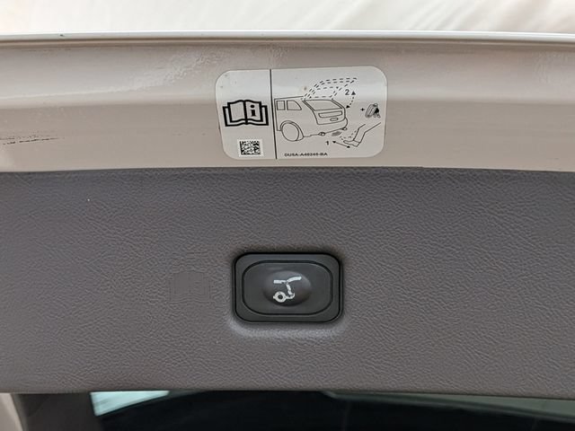 Used 2019 Lincoln Nautilus Select AWD/4WD image 24