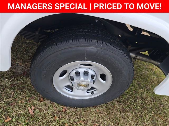 New 2025 Chevrolet Express 3500 w/ Power Convenience Package RWD image 20