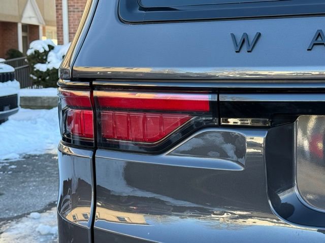 Used 2025 Jeep Wagoneer Series II w/ Convenience Group I image 17