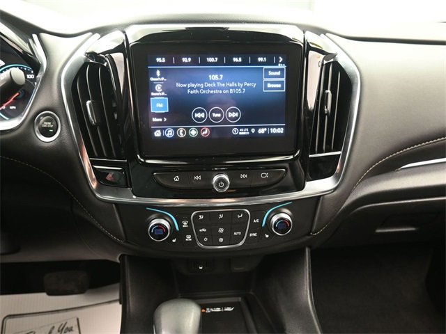 Used 2023 Chevrolet Traverse LT image 10