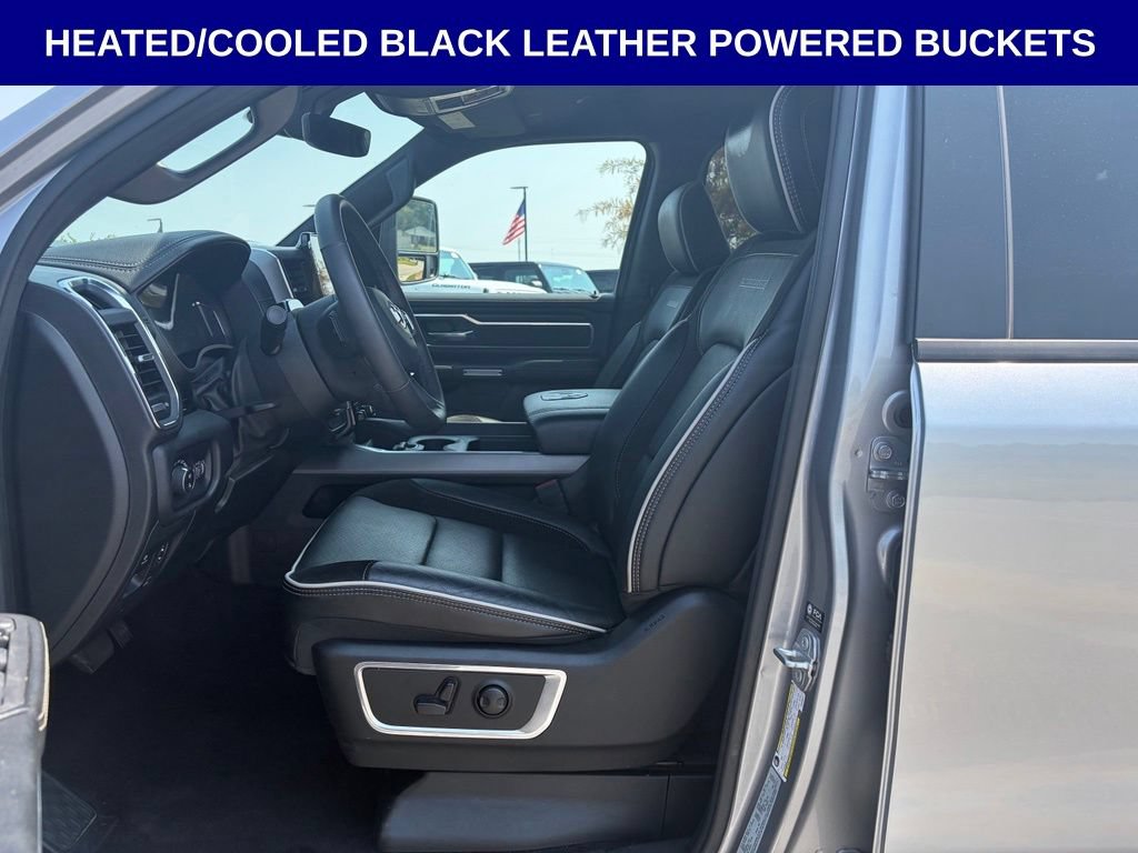 Used 2025 RAM 1500 Laramie w/ Advanced Safety Group II AWD/4WD image 4