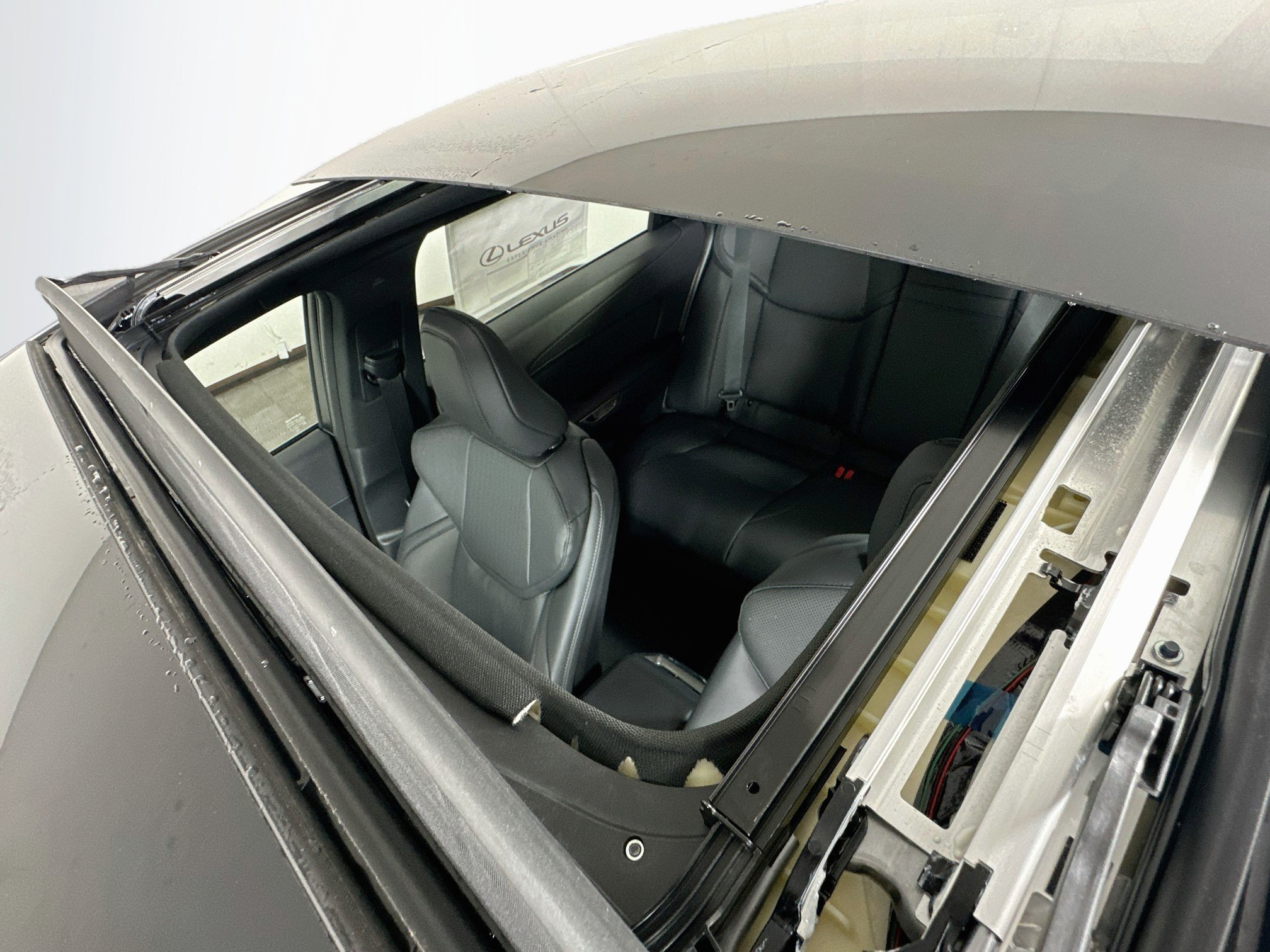New 2026 Lexus ES 350e w/ Convenience Package FWD image 20