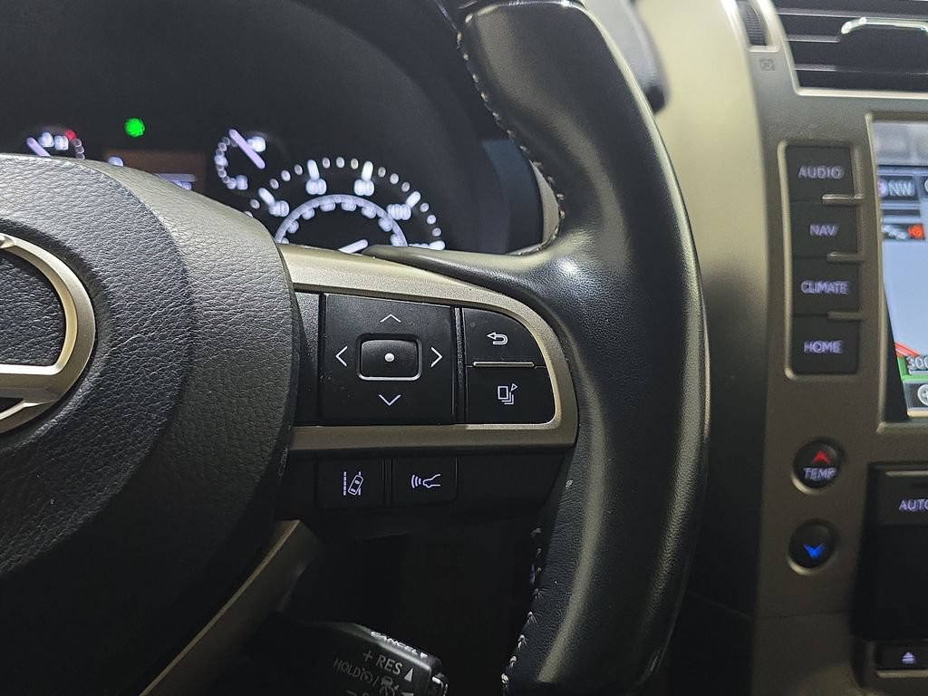 Used 2021 Lexus GX 460 Luxury w/ Sport Design Package AWD/4WD image 19