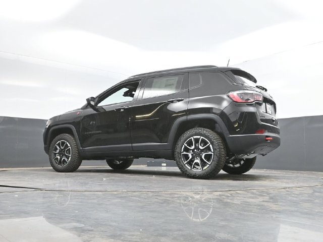 New 2026 Jeep Compass Trailhawk AWD/4WD image 46