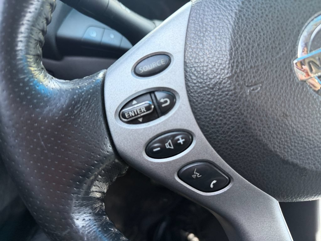 Used 2007 Nissan Altima 3.5 SL w/ Technology Pkg FWD image 16