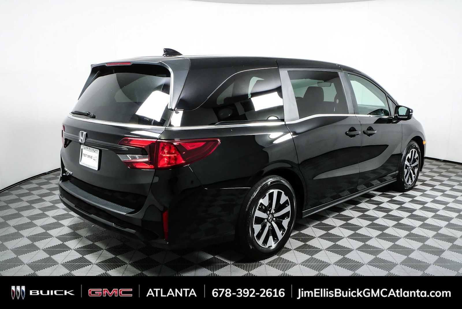 Used 2025 Honda Odyssey EX-L image 3