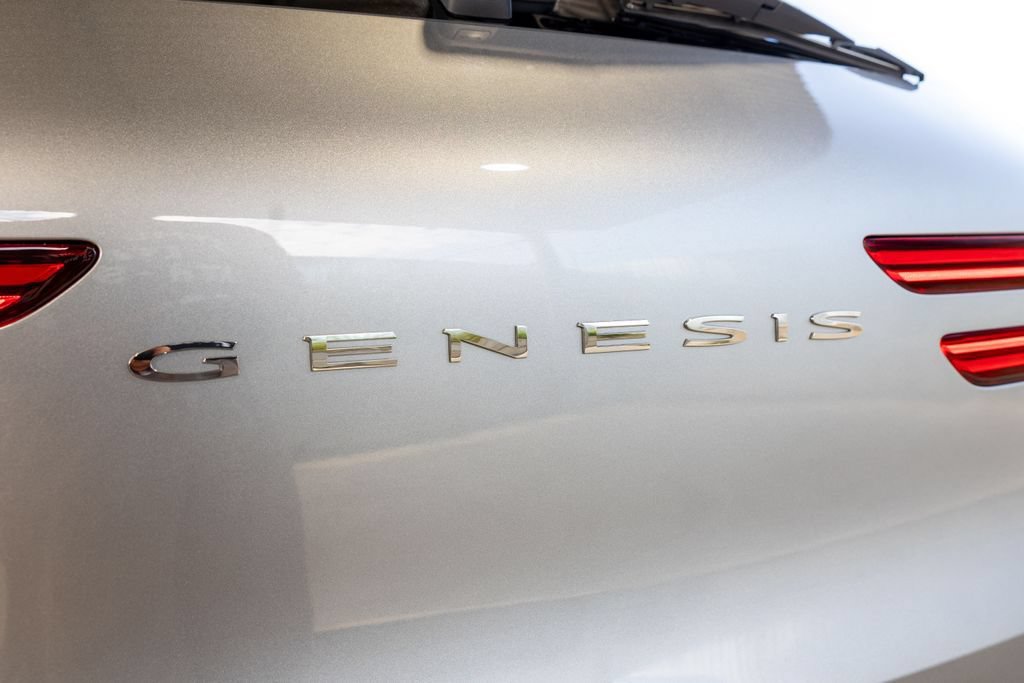 Used 2024 Genesis GV70 2.5T w/ Select Package AWD/4WD image 18