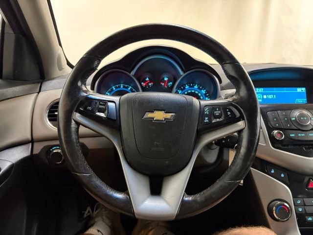 Used 2013 Chevrolet Cruze LT FWD image 31