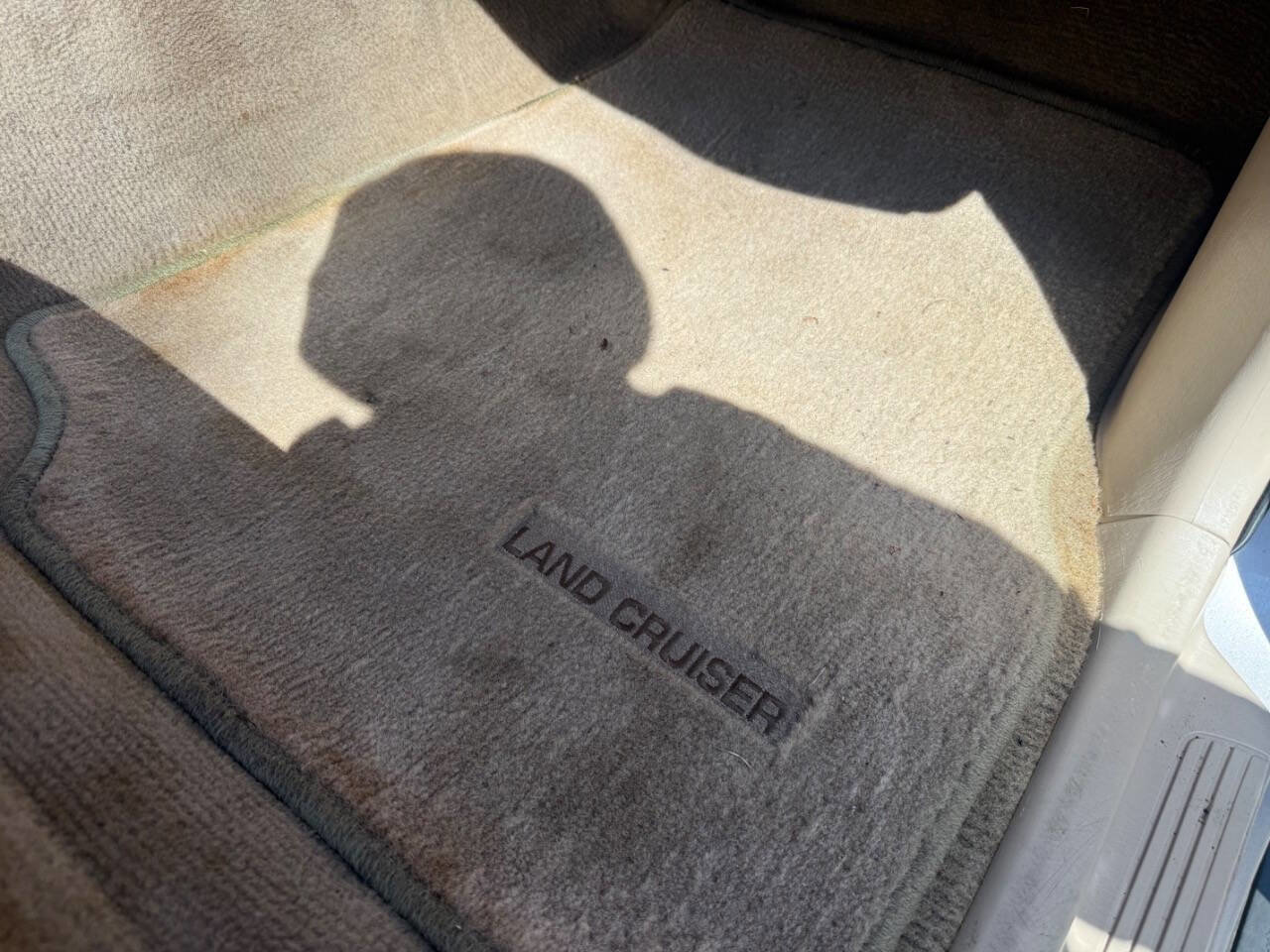 Used 2001 Toyota Land Cruiser image 82