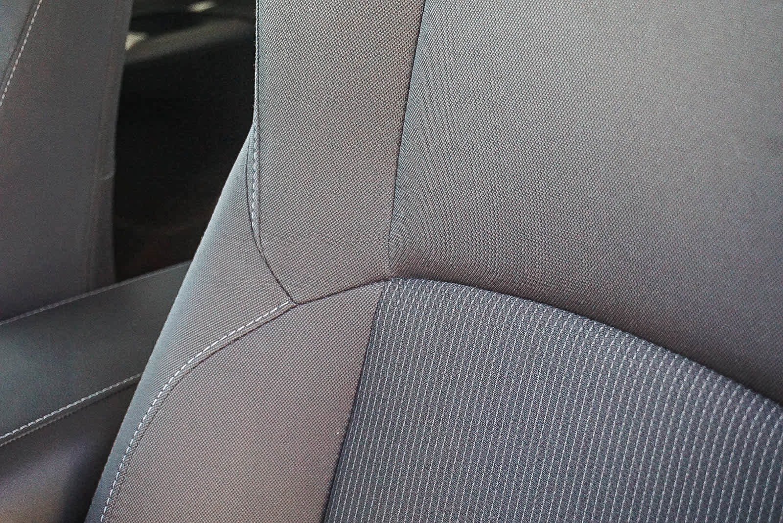 Used 2021 Toyota Venza LE w/ Carpet Mat Package (TMS) AWD/4WD image 31