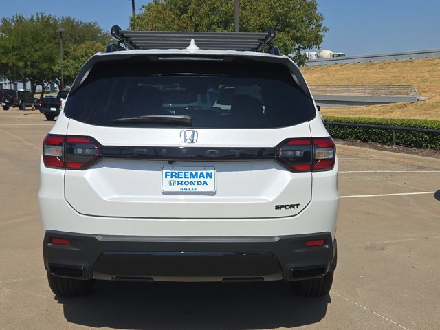 New 2026 Honda Pilot Sport image 6