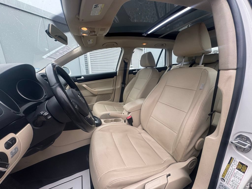 Used 2014 Volkswagen Jetta TDI FWD image 29
