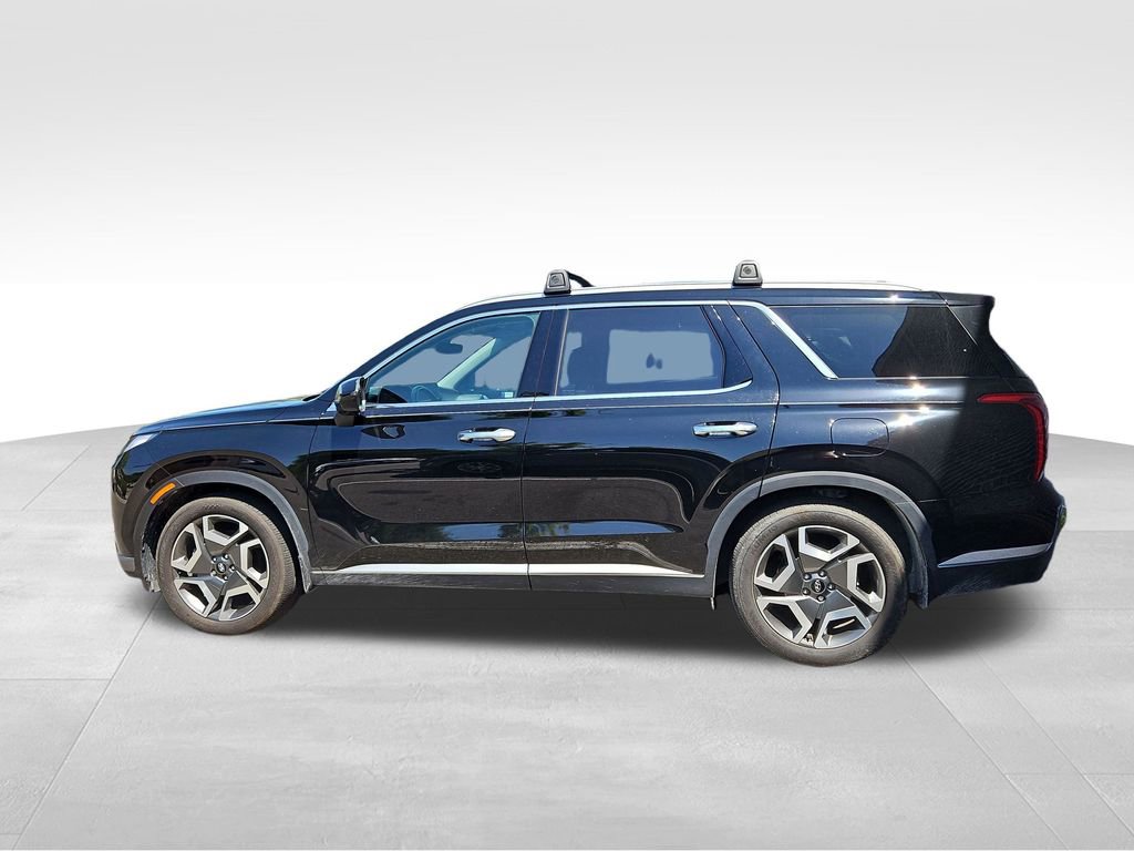 Used 2023 Hyundai Palisade Limited FWD image 4
