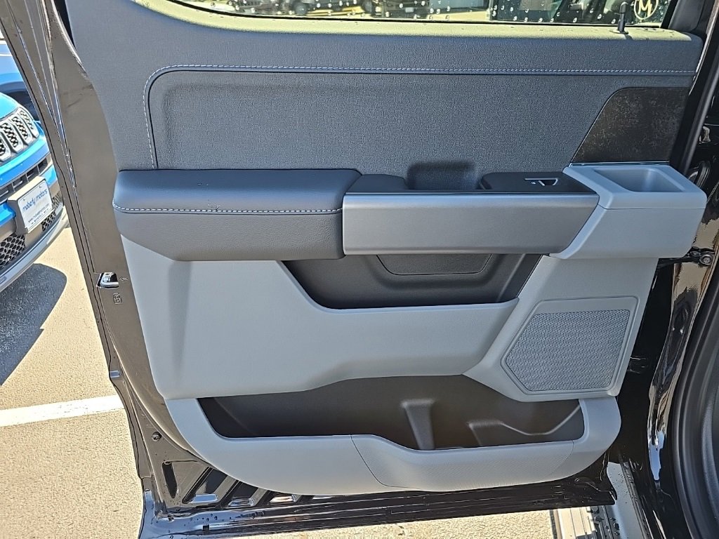 New 2025 Ford F150 Lightning XLT image 60