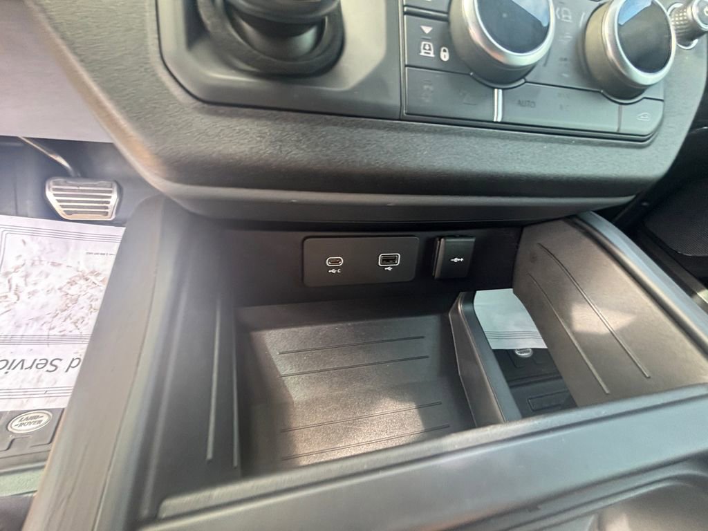 Used 2023 Land Rover Defender 110 X image 29