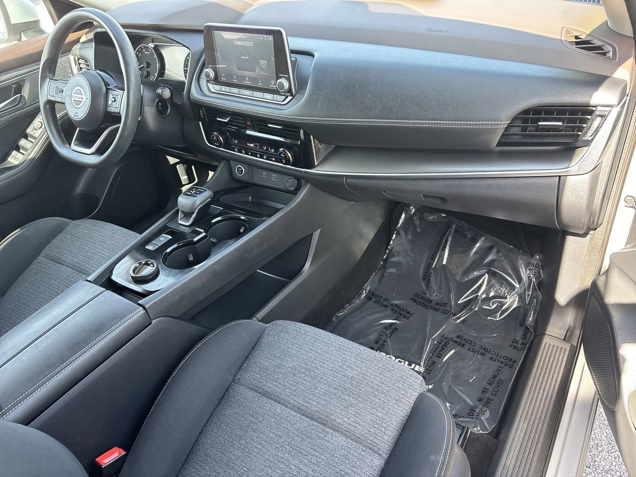 Used 2021 Nissan Rogue SV AWD/4WD image 11