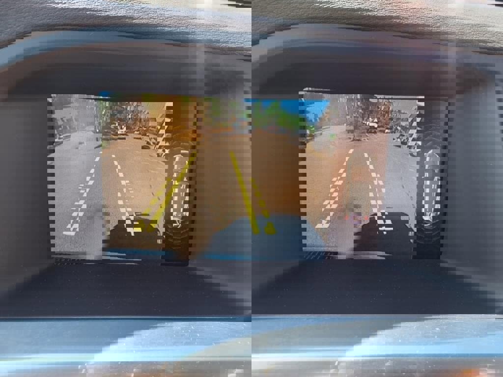 Used 2018 Volvo V60 T5 Cross Country w/ Convenience Package image 21