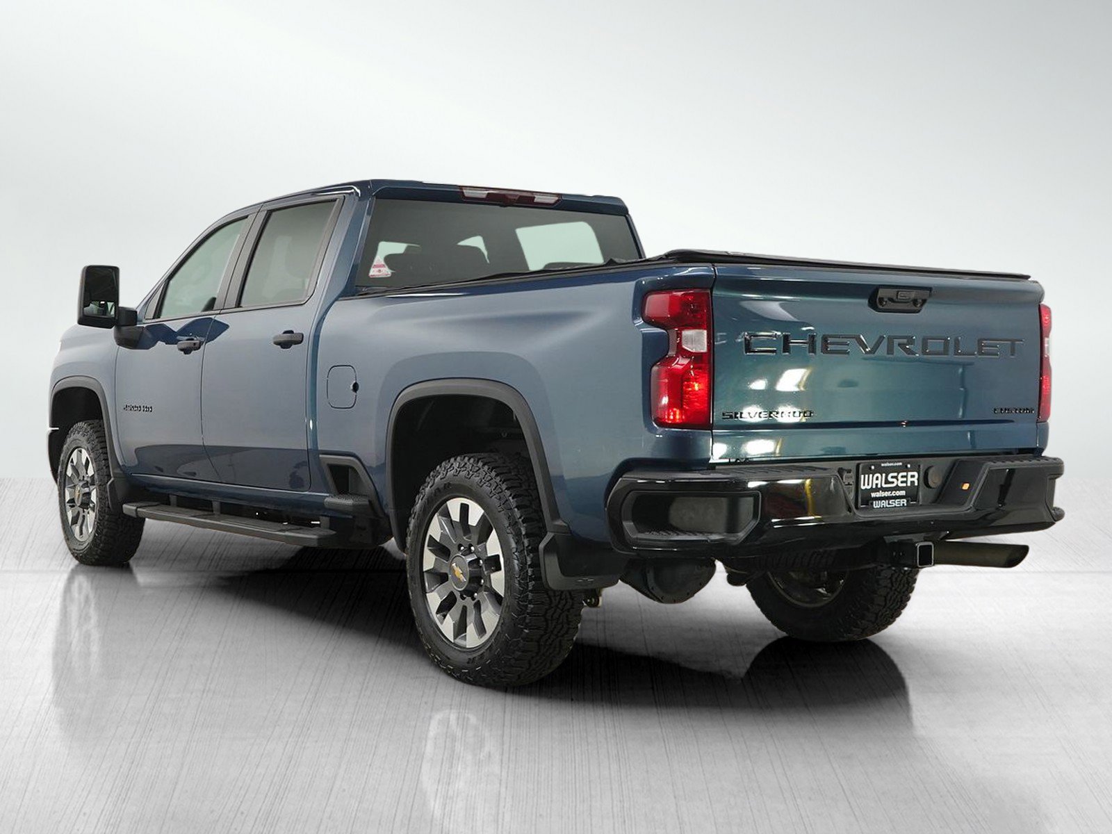 Used 2024 Chevrolet Silverado 2500 Custom w/ Custom Convenience Package AWD/4WD image 3