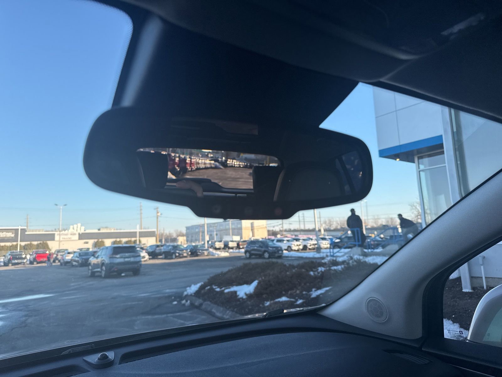 Used 2018 Buick Encore Preferred image 27