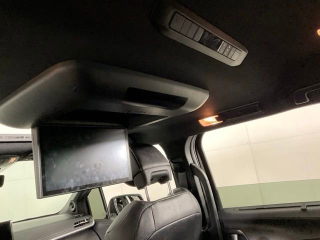 Used 2025 Toyota Sienna Platinum AWD/4WD image 29