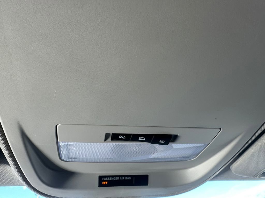 Used 2021 Chevrolet Colorado W/T w/ Custom Special Edition image 18