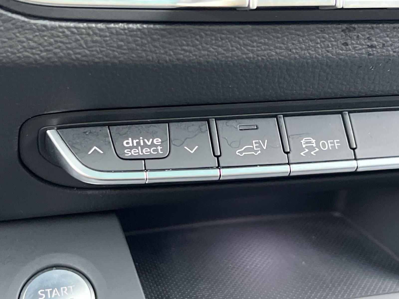 Used 2024 Audi Q5 e Premium Plus AWD/4WD image 40