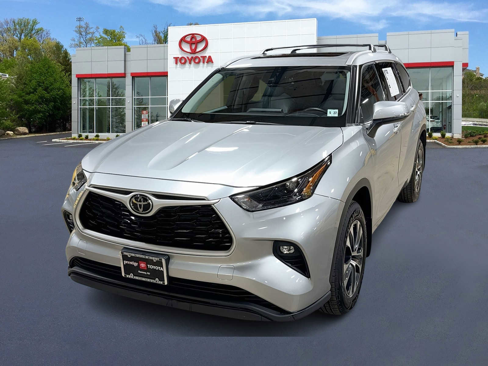 Used 2022 Toyota Highlander XLE