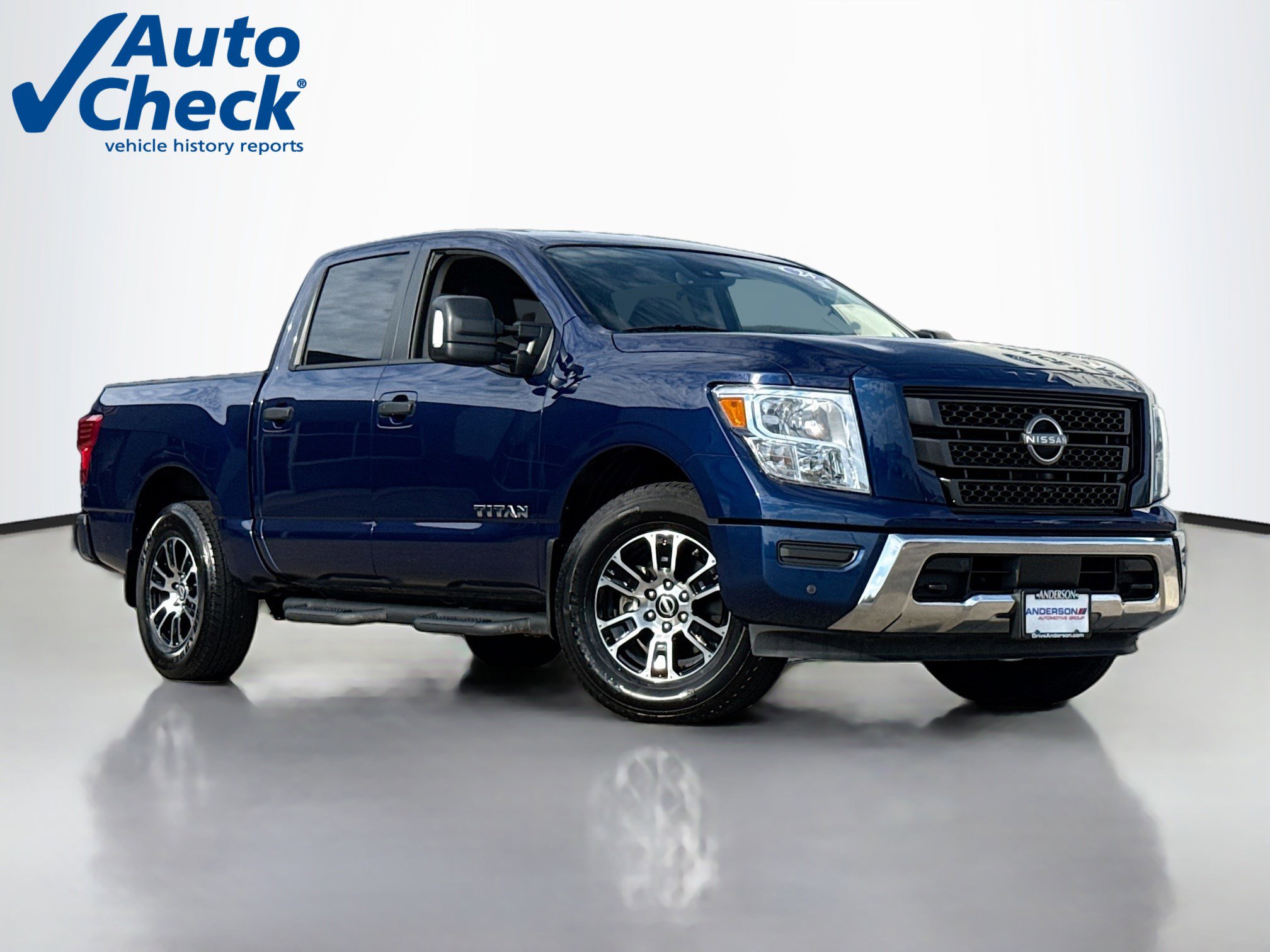 Used 2024 Nissan Titan SV w/ SV Convenience Package