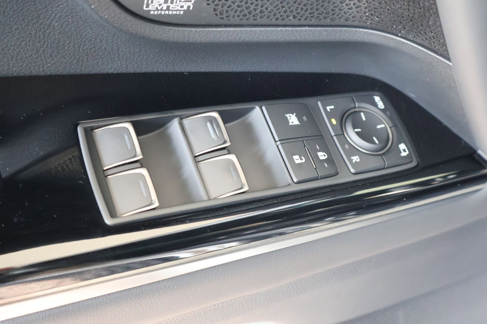 Used 2024 Lexus LX 600 F Sport AWD/4WD image 10