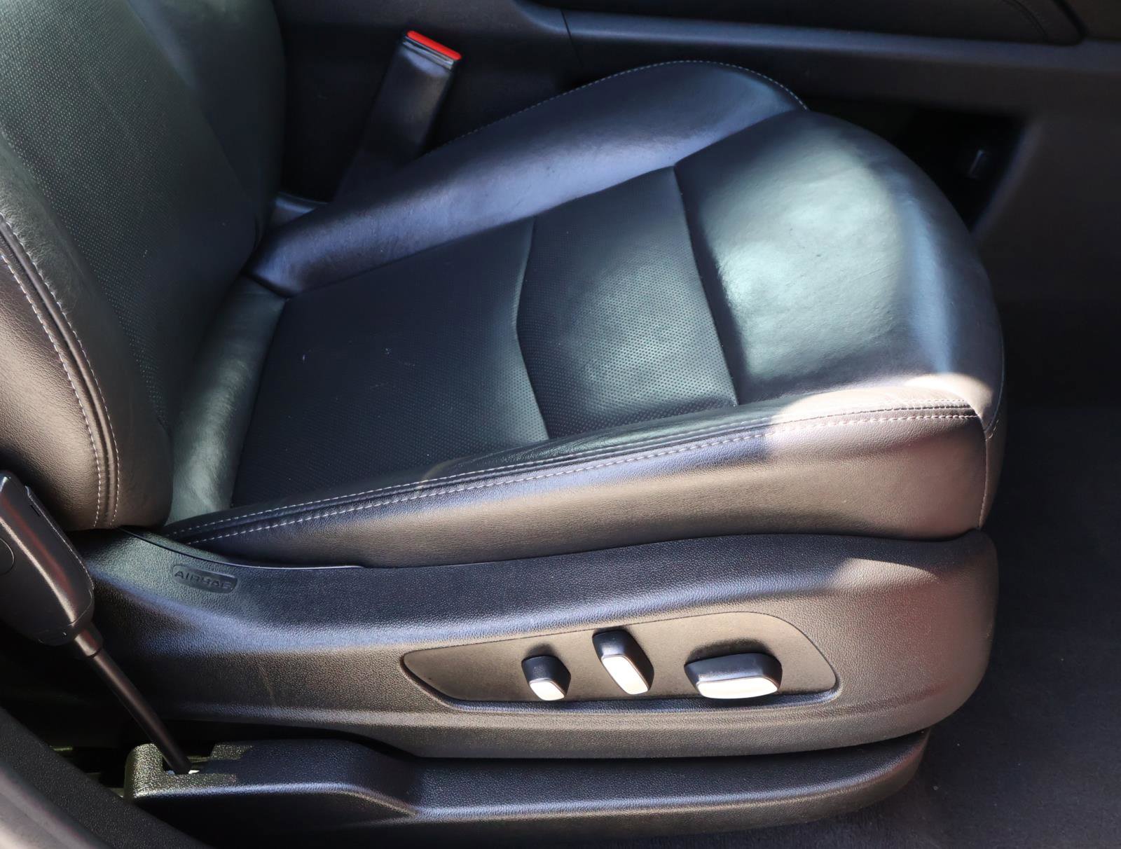 Used 2021 Cadillac XT5 Premium Luxury image 16