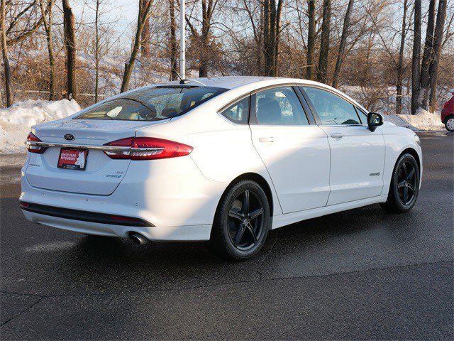 Used 2017 Ford Fusion SE image 7