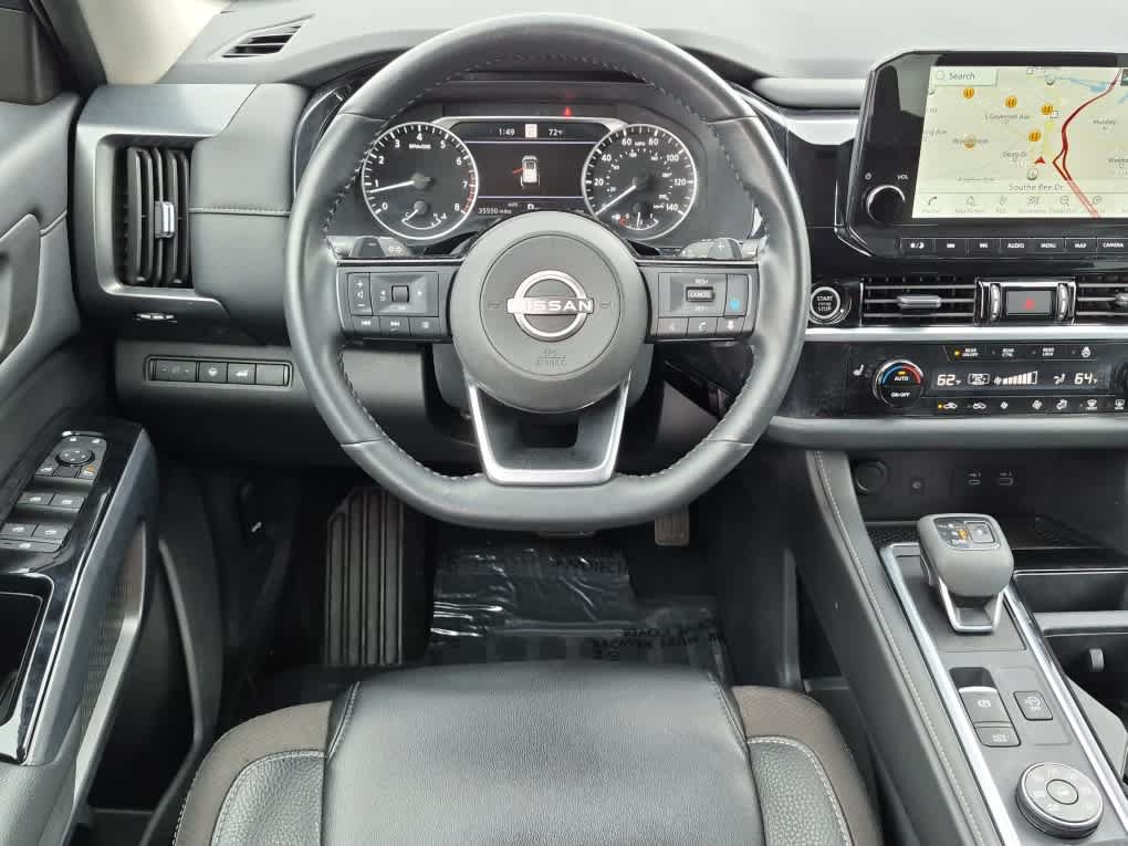 Used 2023 Nissan Pathfinder SL AWD/4WD image 10