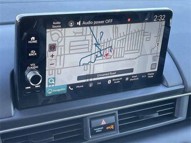 Certified 2025 Honda Pilot Touring image 17