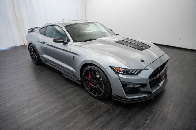 Used 2021 Ford Mustang Shelby GT500 w/ Technology Package RWD image 2