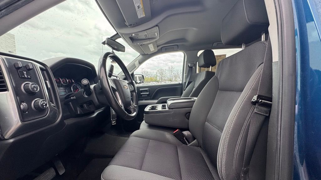 Used 2018 Chevrolet Silverado 1500 LT w/ All Star Edition image 10