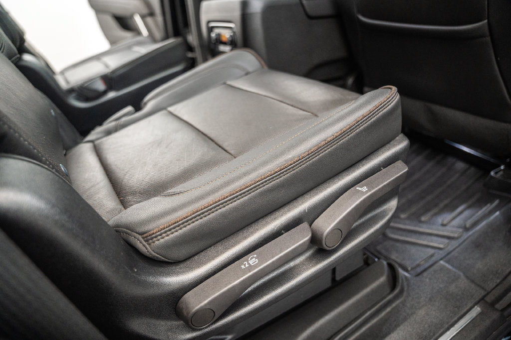 Used 2022 Chevrolet Tahoe High Country AWD/4WD image 41