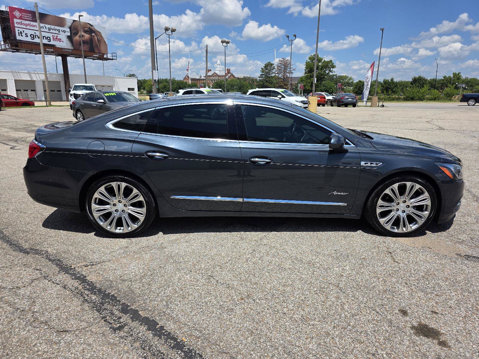 Used 2019 Buick LaCrosse Avenir w/ Driver Confidence Package II AWD/4WD image 4