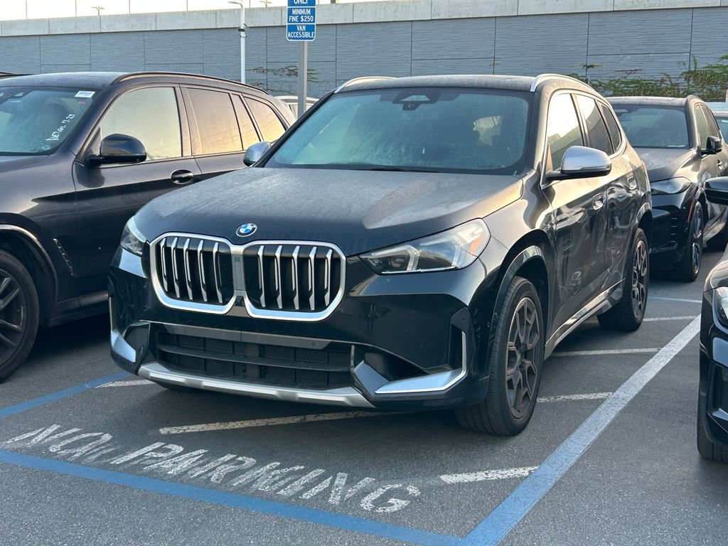 Used 2023 BMW X1 xDrive28i w/ Premium Package AWD/4WD image 2
