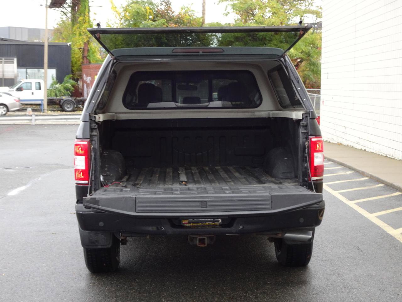 Used 2020 Ford F150 XLT w/ Equipment Group 302A Luxury AWD/4WD image 8