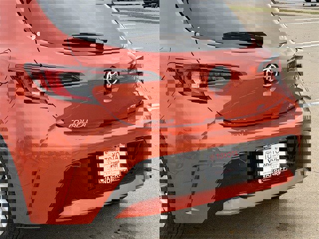 Used 2025 Toyota Corolla SE image 6