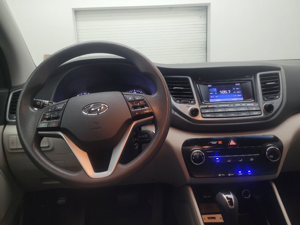 Used 2017 Hyundai Tucson SE w/ SE Popular Package 02 AWD/4WD image 22