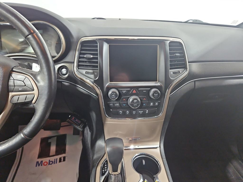 Used 2017 Jeep Grand Cherokee Limited AWD/4WD image 18