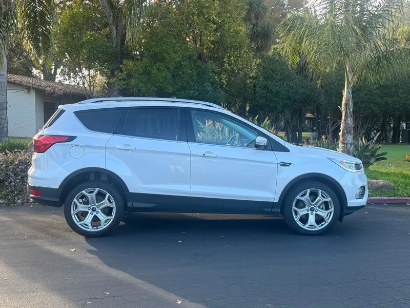 Used 2019 Ford Escape Titanium FWD image 5