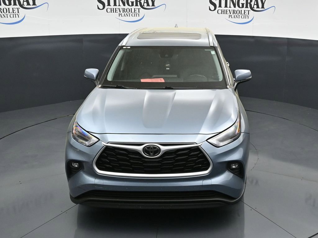Used 2021 Toyota Highlander XLE image 10