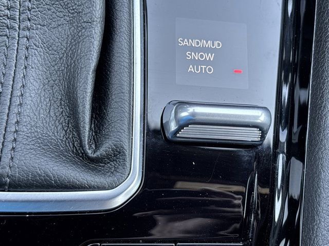 Used 2023 Jeep Compass High Altitude w/ Driver Assist Group I image 38